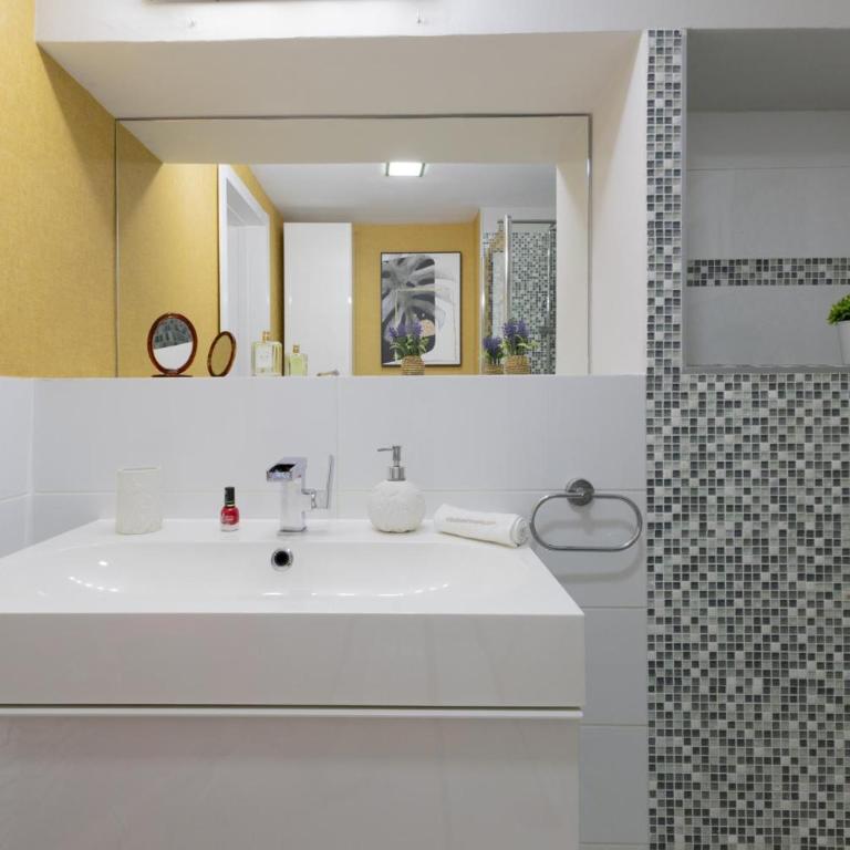 Apartment Aida 201 by VillaGranCanaria - Two-Bedroom Apartment - 13