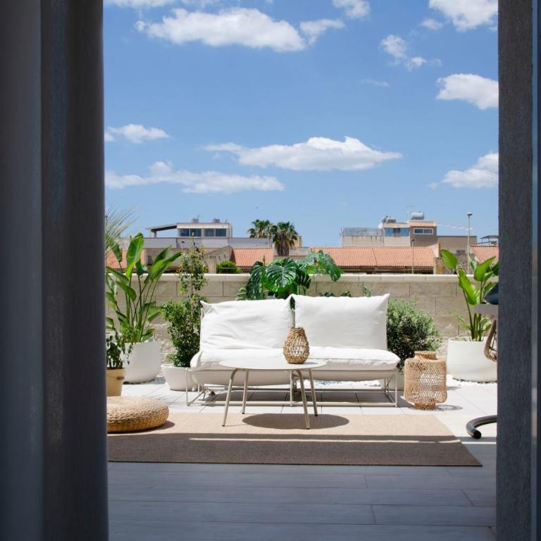 Minimal Luxury Apt with Garden Terrace 100m from sea - Appartement Suite - 24