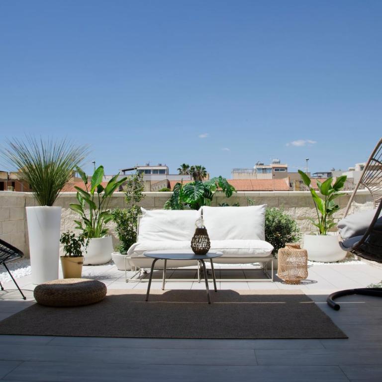 Minimal Luxury Apt with Garden Terrace 100m from sea - Appartement Suite - 32