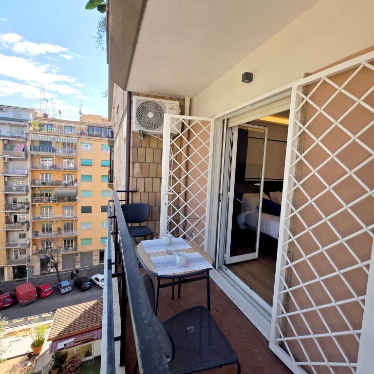 Karisma Domus Luxury Guest House - Camera Matrimoniale/Doppia con Letti Singoli con Balcone - 3