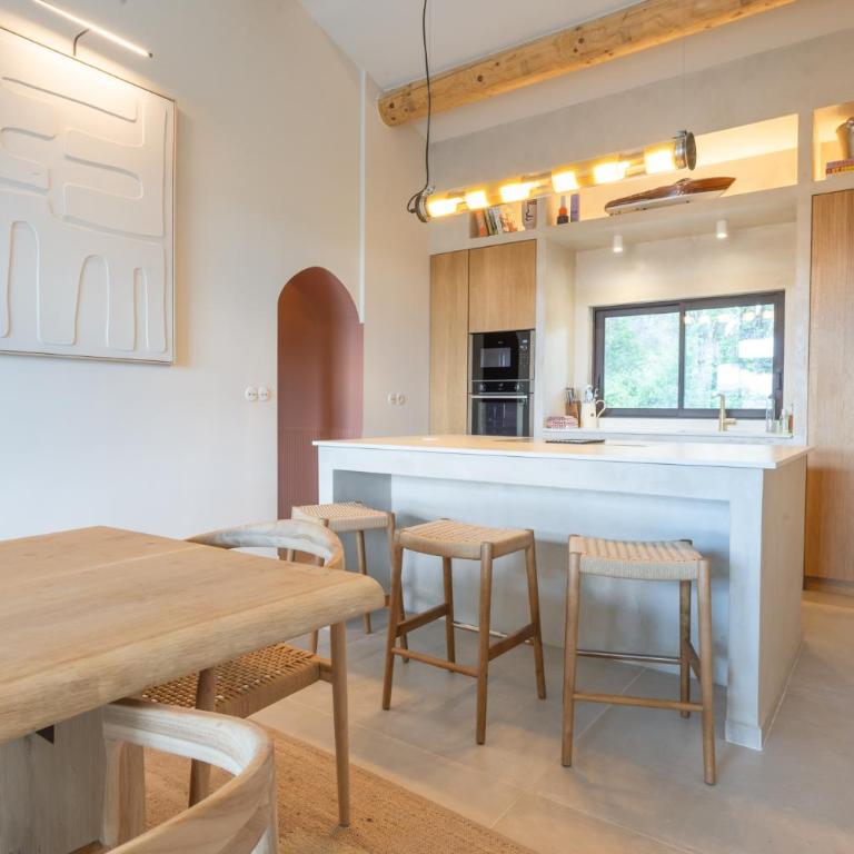 Le Mas Soleria à Gordes avec vue exceptionnelle - Villa - 53