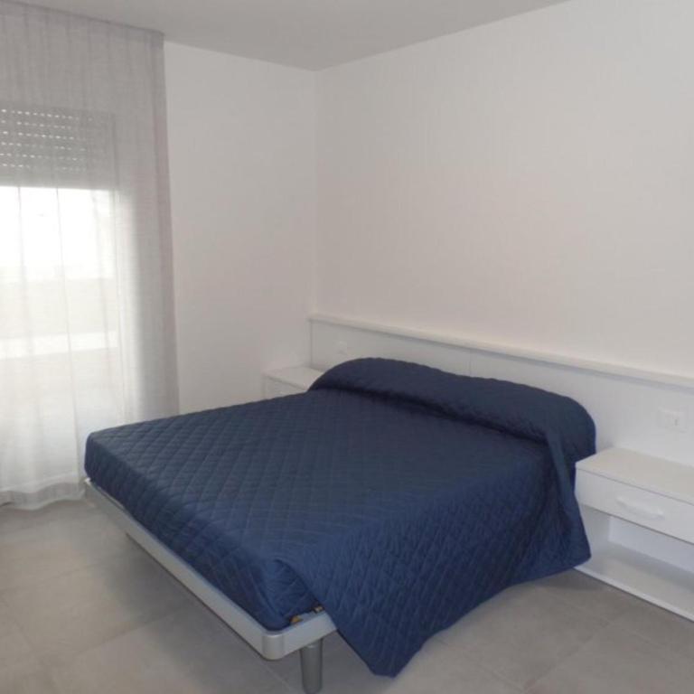 Residence with a pool and hot tub in a quiet area - Apartment - 7