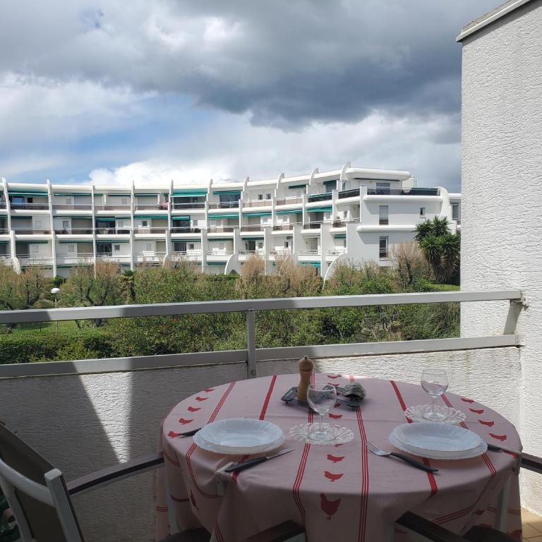 Vittoria Immobilier 2 -REGLEMENT SUR PLACE - chèques vacances acceptés - Studio mit Terrasse - 1