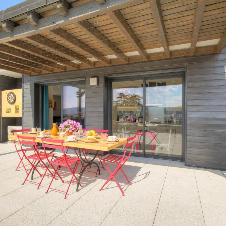 Appartement 6 personnes Terrasse 100m2 Parking Proche Centre et Gare - Appartement 2 Chambres - 14