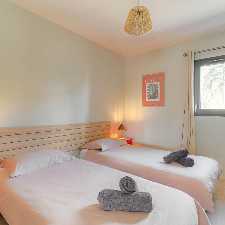 Appartement 6 personnes Terrasse 100m2 Parking Proche Centre et Gare - Appartement 2 Chambres - 28