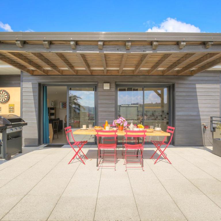 Appartement 6 personnes Terrasse 100m2 Parking Proche Centre et Gare - Appartement 2 Chambres - 18