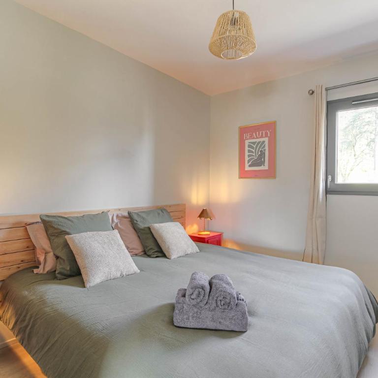 Appartement 6 personnes Terrasse 100m2 Parking Proche Centre et Gare - Appartement 2 Chambres - 16