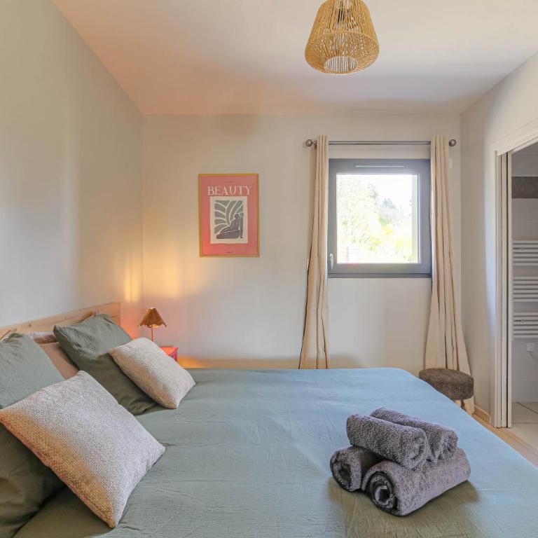 Appartement 6 personnes Terrasse 100m2 Parking Proche Centre et Gare - Appartement 2 Chambres - 3