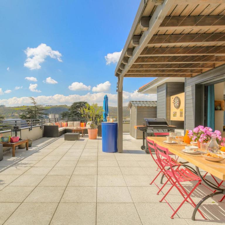 Appartement 6 personnes Terrasse 100m2 Parking Proche Centre et Gare - Appartement 2 Chambres - 6