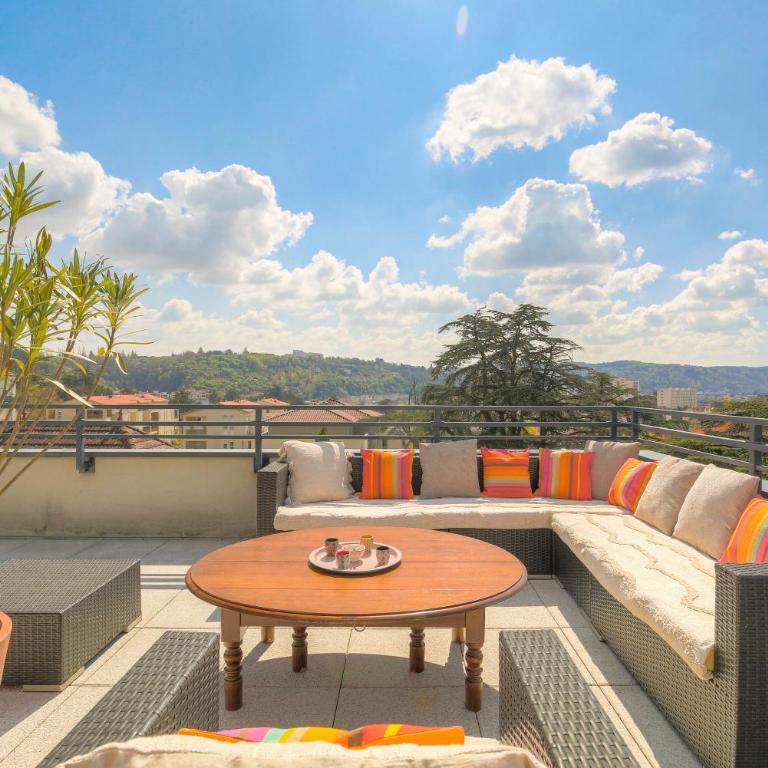 Appartement 6 personnes Terrasse 100m2 Parking Proche Centre et Gare - Appartement 2 Chambres - 1