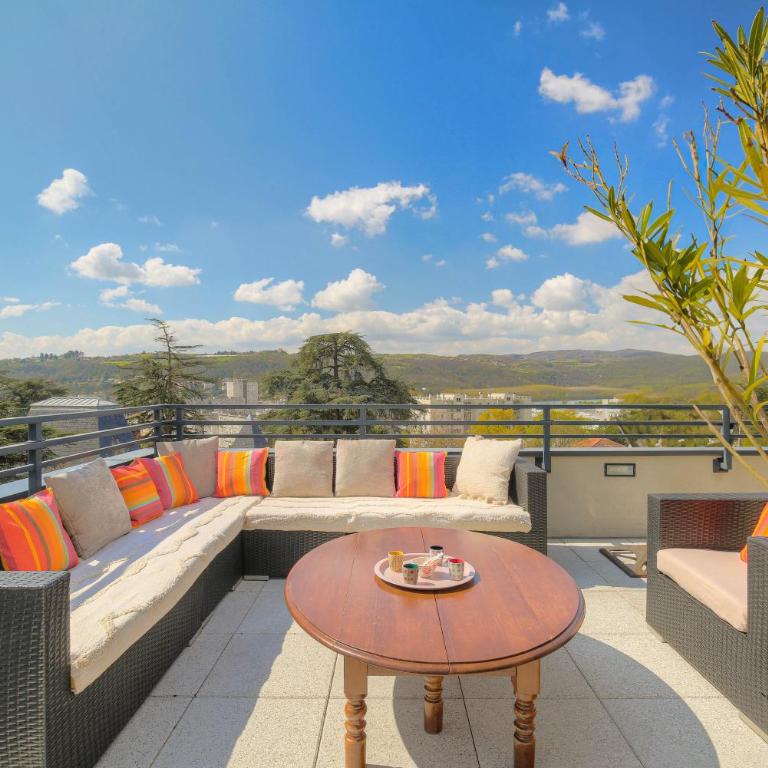 Appartement 6 personnes Terrasse 100m2 Parking Proche Centre et Gare - Appartement 2 Chambres - 10