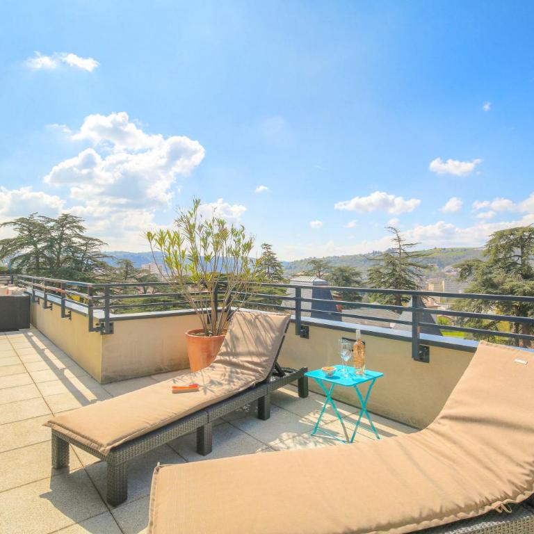 Appartement 6 personnes Terrasse 100m2 Parking Proche Centre et Gare - Appartement 2 Chambres - 23