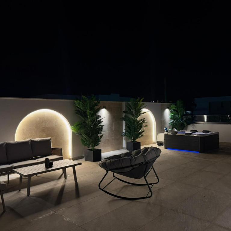 Exclusive Penthouse with Jacuzzi - Apartment mit 3 Schlafzimmern - 64