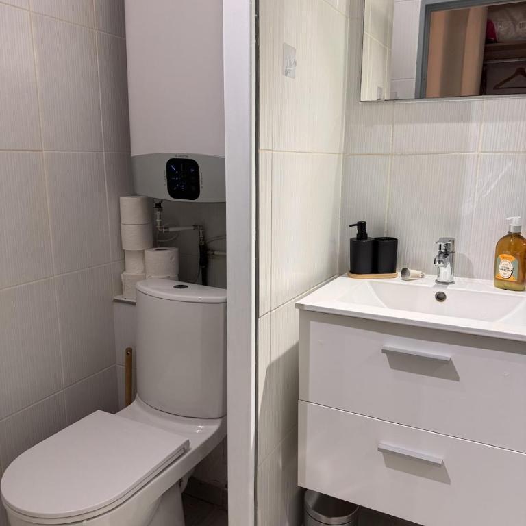 Charmant 2 pièces en RDJ - plage à 5 min à pied - Appartement 1 Chambre avec Jardin - 6
