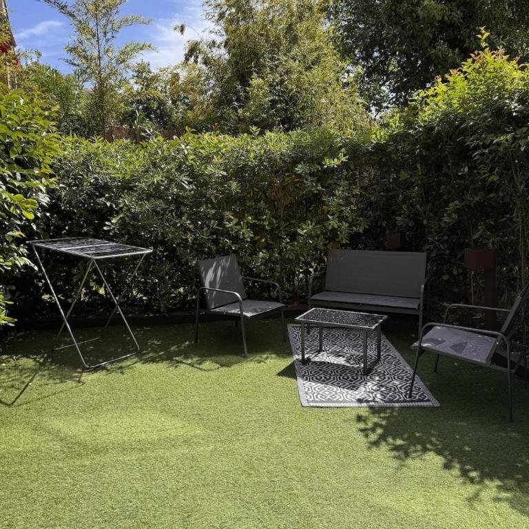 Charmant 2 pièces en RDJ - plage à 5 min à pied - Appartement 1 Chambre avec Jardin - 12