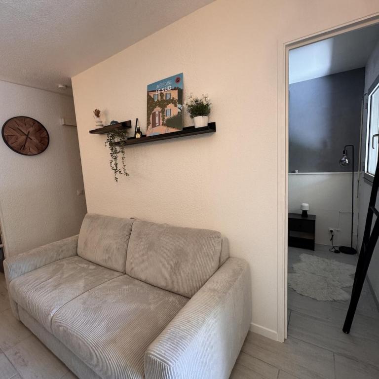 Charmant 2 pièces en RDJ - plage à 5 min à pied - Appartement 1 Chambre avec Jardin - 27