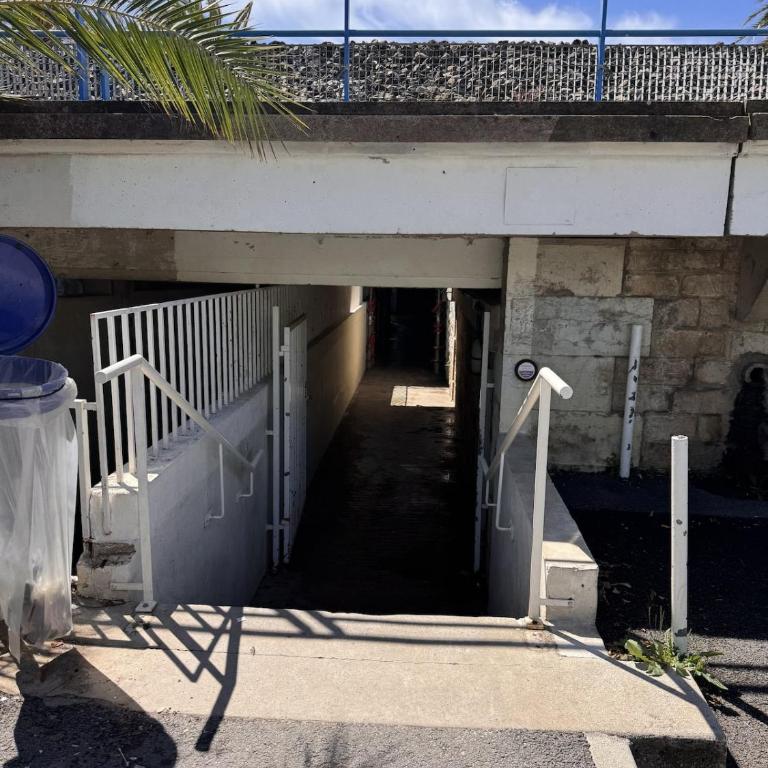 Charmant 2 pièces en RDJ - plage à 5 min à pied - Appartement 1 Chambre avec Jardin - 32