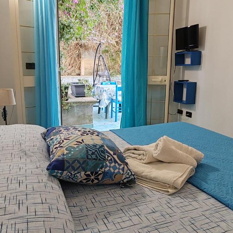 MAREE SOL RESIDENCE Camere e Appartamenti - Camera King con Vista Giardino - 1