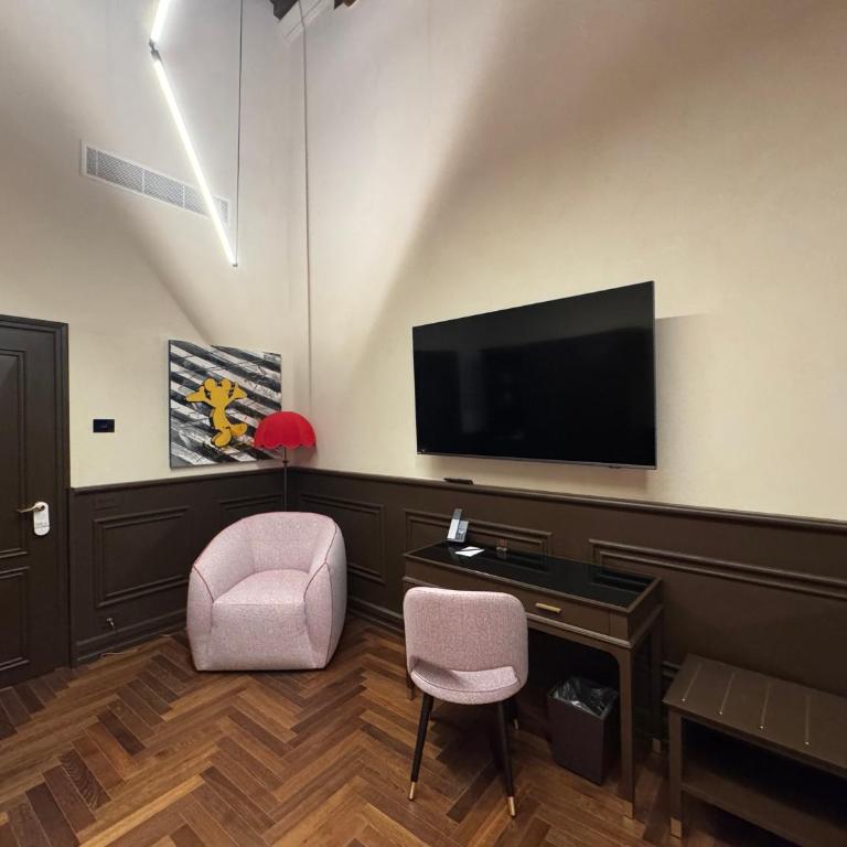 Palazzo Gambirasi Aparthotel Roma - Junior Suite - 7