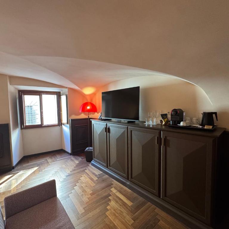 Palazzo Gambirasi Aparthotel Roma - Appartamento su 2 Livelli - 7