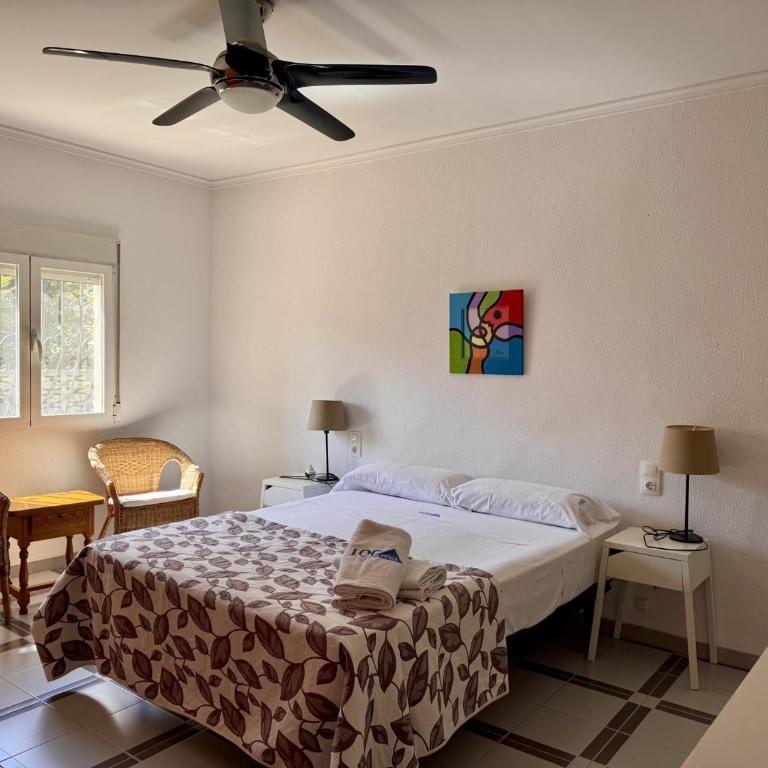 Villa moderna cerca de la playa con amplia terraza - ES-373-7 - Villa - 16