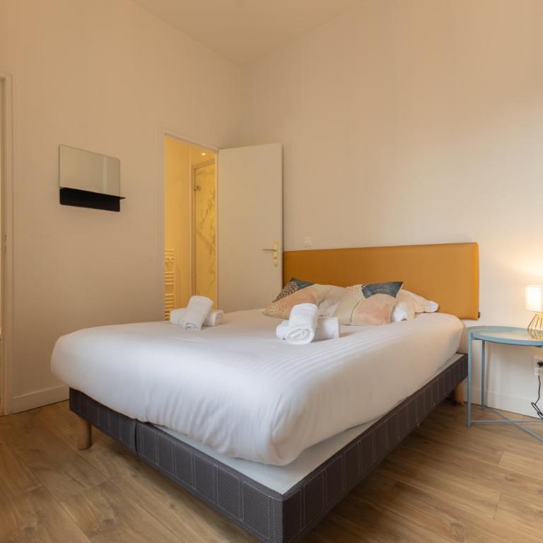 Magnifiques Appartements - Face a la Gare - Appartement 1 Chambre - 9