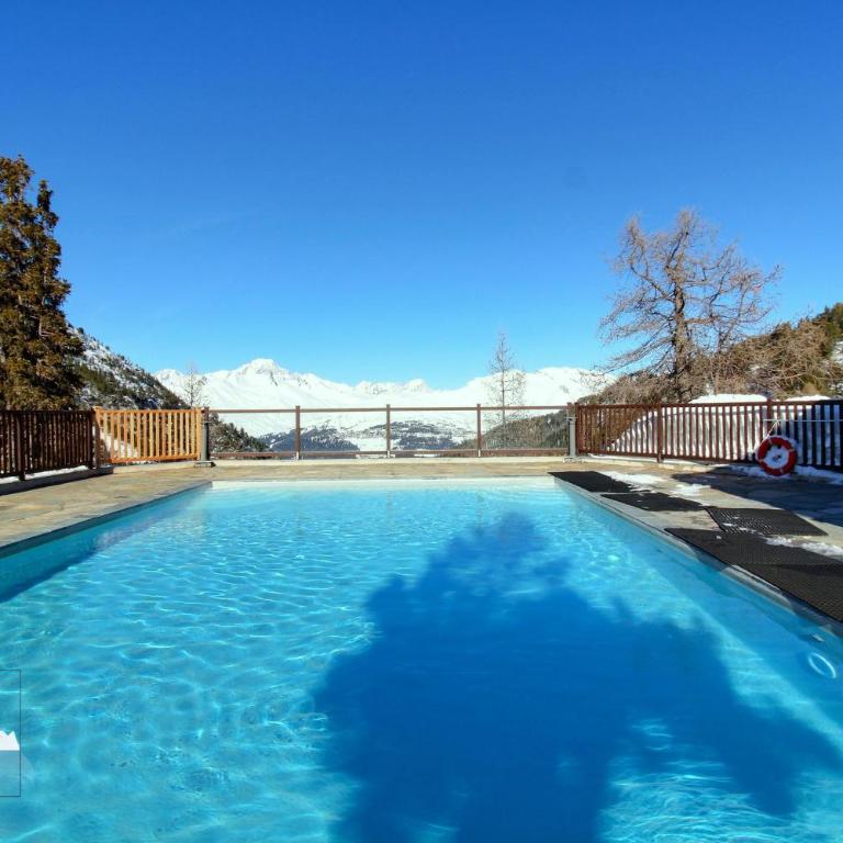 ARC 1950, Appartement 6 couchages, Exposition Ouest, Vue Montagne, Sauna Hammam Jacuzzi, Salle de fitness, Piscine extérieure chauffée Vue MontBlanc - Appartement 1 Chambre avec Balcon et Vue sur les Montagnes - 21