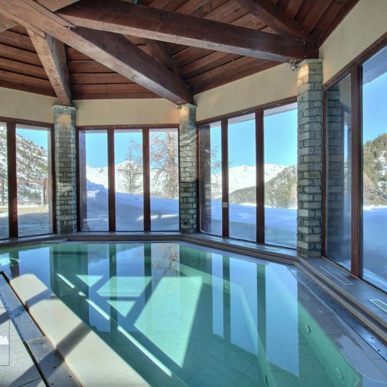 ARC 1950, Appartement 6 couchages, Exposition Ouest, Vue Montagne, Sauna Hammam Jacuzzi, Salle de fitness, Piscine extérieure chauffée Vue MontBlanc - Appartement 1 Chambre avec Balcon et Vue sur les Montagnes - 22