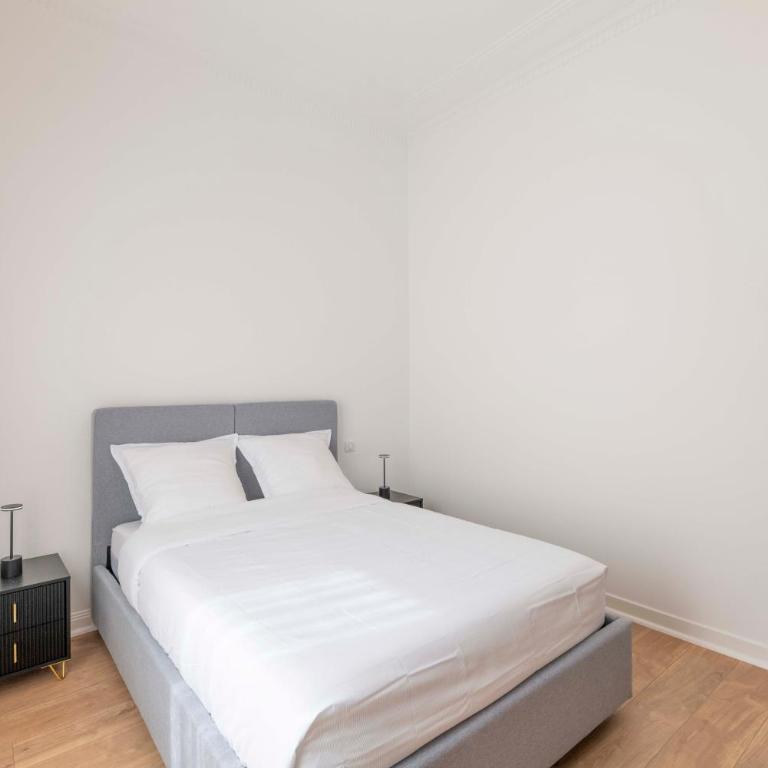 Loft au style contemporain à 150m des plages de Juan-les-Pins - One-Bedroom Apartment - 5