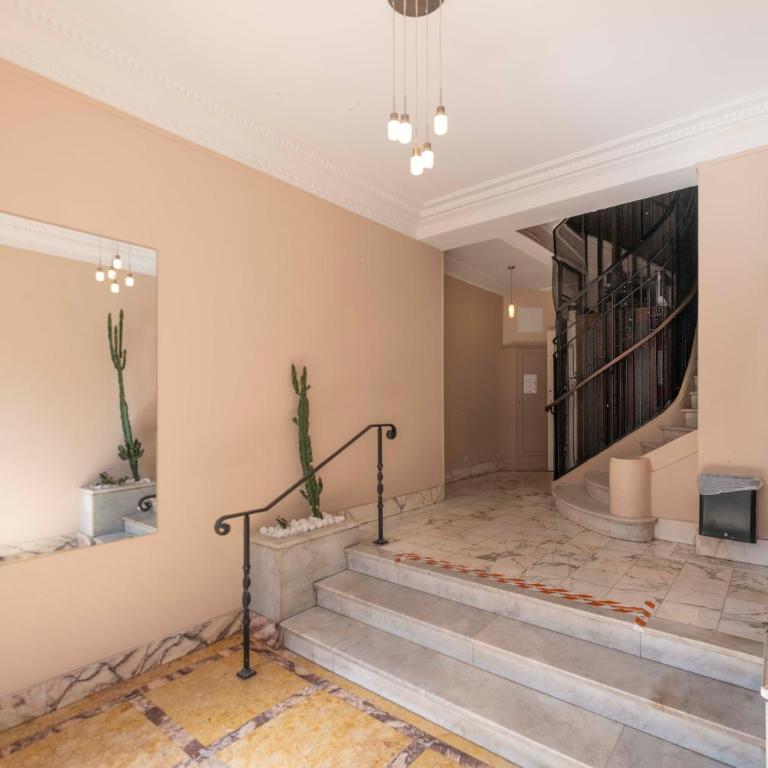 Loft au style contemporain à 150m des plages de Juan-les-Pins - One-Bedroom Apartment - 8