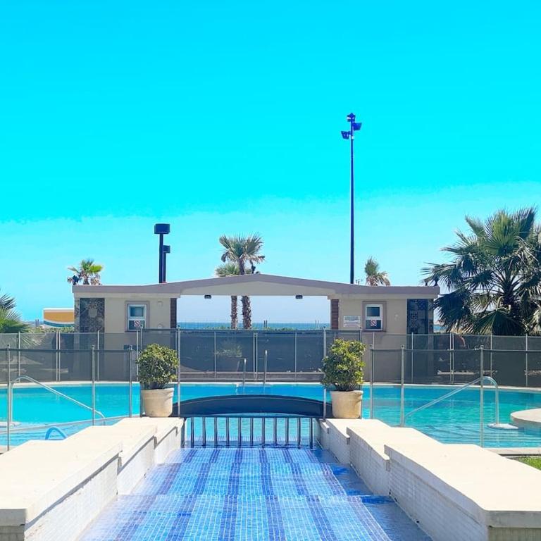 Seafront Fuengirola 2 Balconies Pool & Views - Apartamento - 2