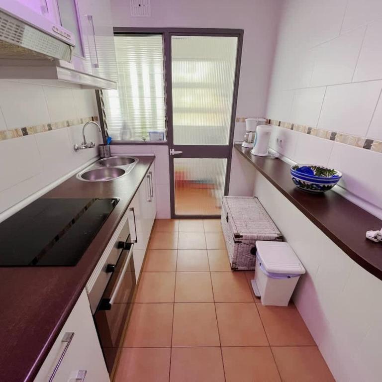 Seafront Fuengirola 2 Balconies Pool & Views - Apartamento - 22