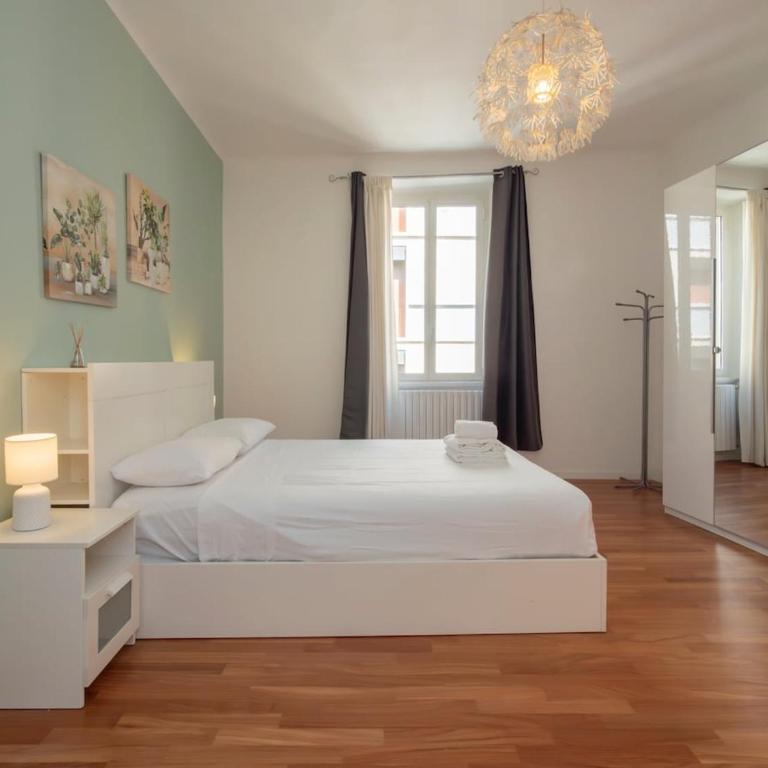 Xenia Milano - 2 rooms apt in Pietro Custodi 10 - Appartamento con 1 Camera da Letto - 3