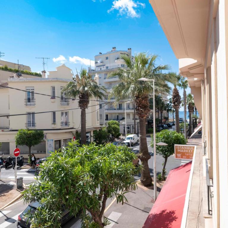 Loft au style contemporain à 150m des plages de Juan-les-Pins - One-Bedroom Apartment - 9