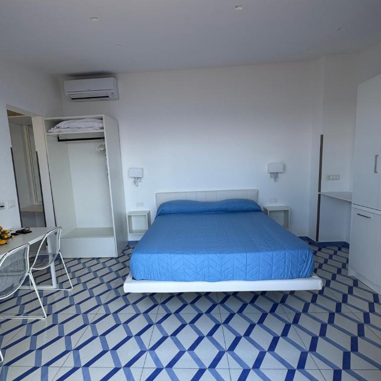 Apartments Amalfi Design Sea View accessible by 250 steps - Monolocale con Vista Mare - 14