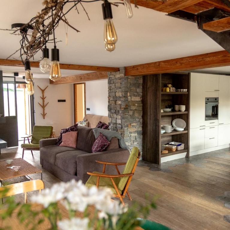Chalet Petit Pierre - Mountain Voyages chalet - Chalet Superior - 3