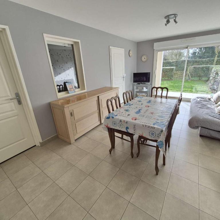 Appartement RDC avec Terrasse, 2 Chambres, Parking Privé et Animaux Admis - Berck - FR-1-674-32 - Appartement - 1