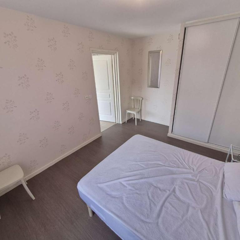 Appartement RDC avec Terrasse, 2 Chambres, Parking Privé et Animaux Admis - Berck - FR-1-674-32 - Appartement - 10