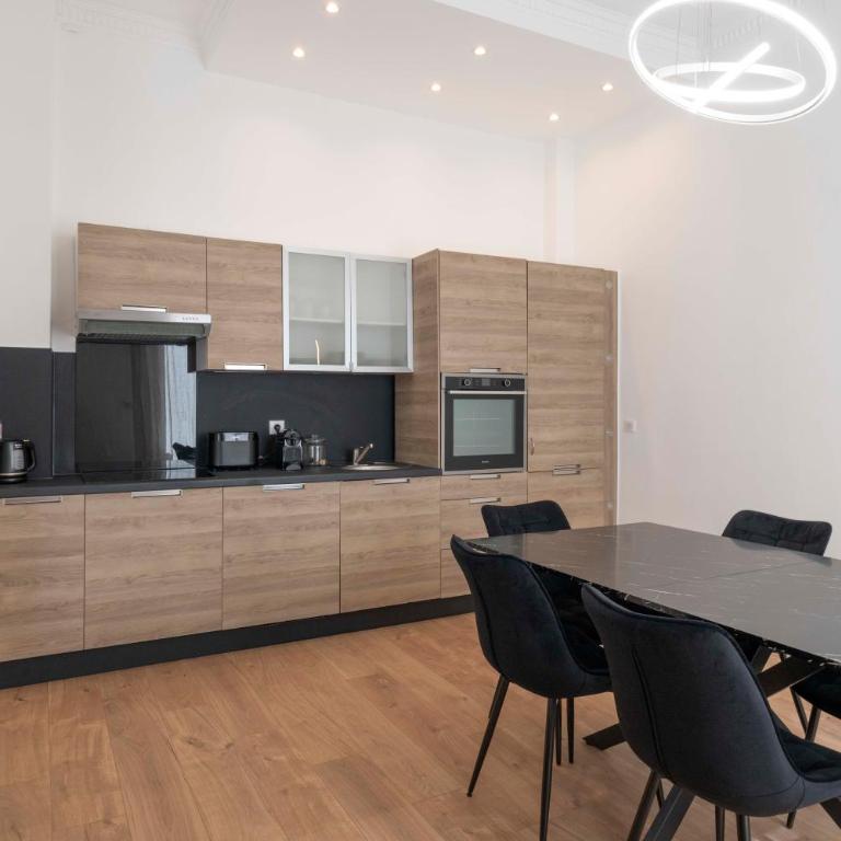 Loft au style contemporain à 150m des plages de Juan-les-Pins - One-Bedroom Apartment - 2
