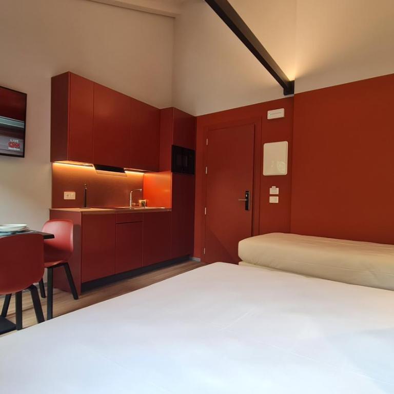Garden Hotel Michelangelo - Studio Apartment with King Bed - Annex - 11