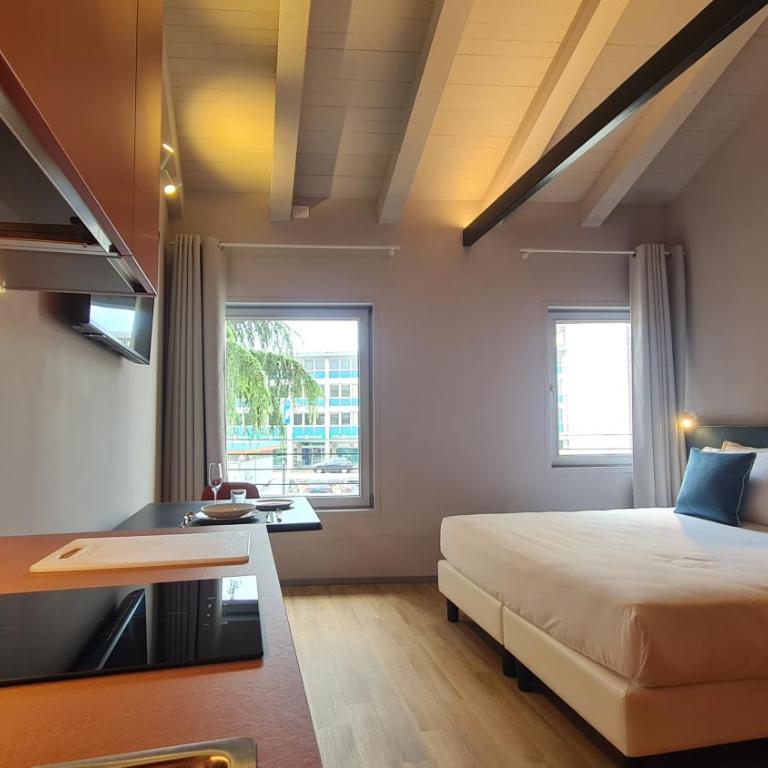 Garden Hotel Michelangelo - Studio Apartment with King Bed - Annex - 8