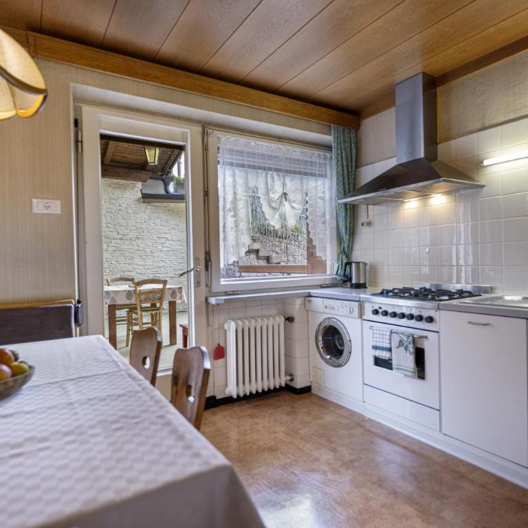 Apartment Raieta - Three-Bedroom Apartment - 5