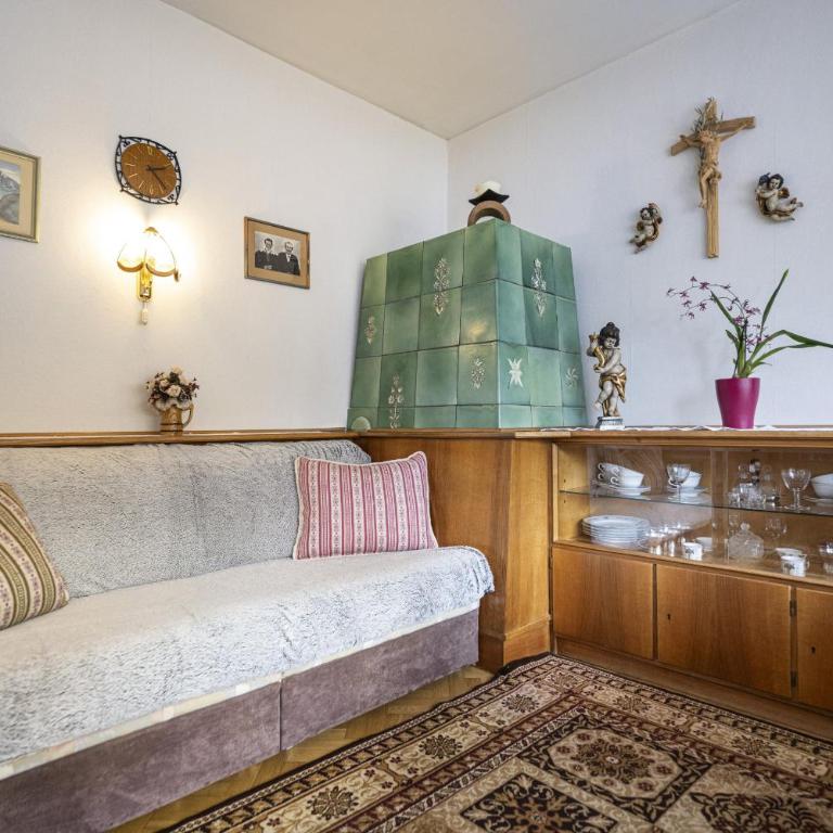 Apartment Raieta - Three-Bedroom Apartment - 13