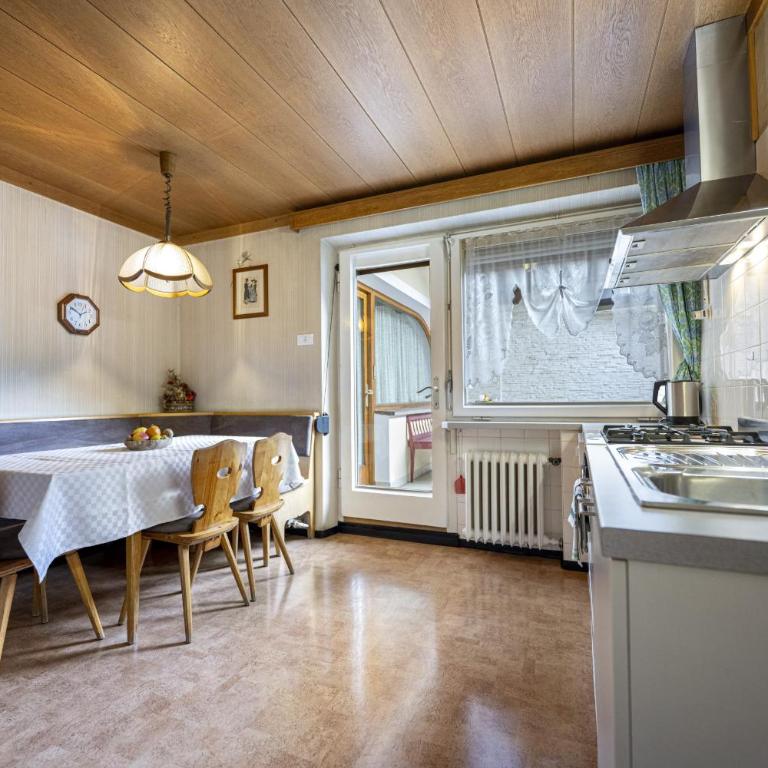Apartment Raieta - Three-Bedroom Apartment - 20