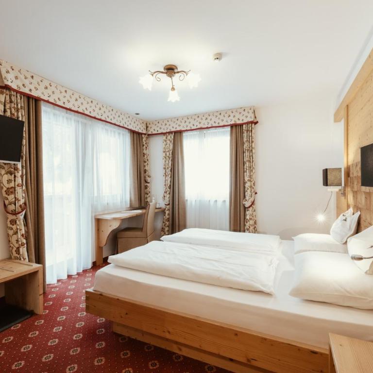 Hotel Edda - Camera Matrimoniale con Balcone - 2