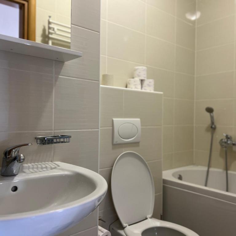 Mosaic Apartment Sarajevo - One-Bedroom Apartment - 11