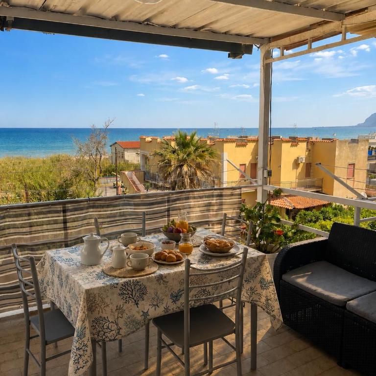 Trilocale vista mare tra brezza e relax - Two-Bedroom Apartment - 1
