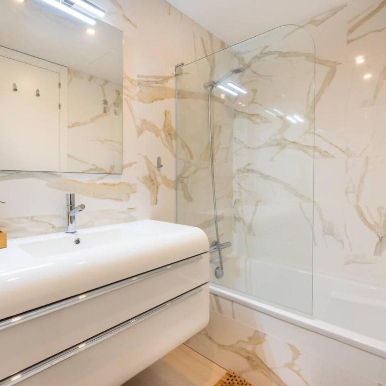 Apartamento luminoso de 2 hab – vistas al mar - Apartamento de 2 dormitorios - 19