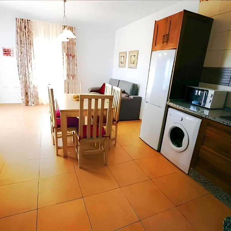 Apartamento con piscina compartida y parking gratis cerca de Tartessus - Apartamento - 12