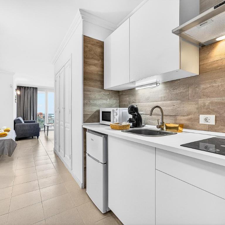 Home Holidays 444 Corbeta - Estudio con vistas al mar - 13